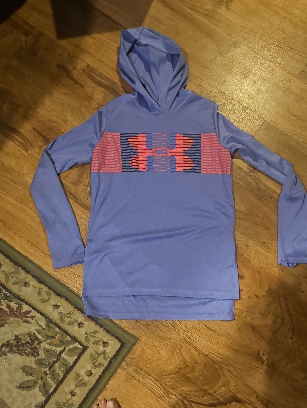 Girls Under Armour Purple Hoodie Size YMD